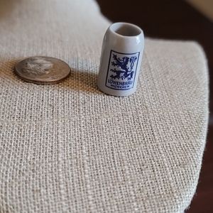 🎄🍍mini lowenbrau charm